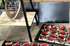 kitsejuust-maasika-ampsud-catering-scaled