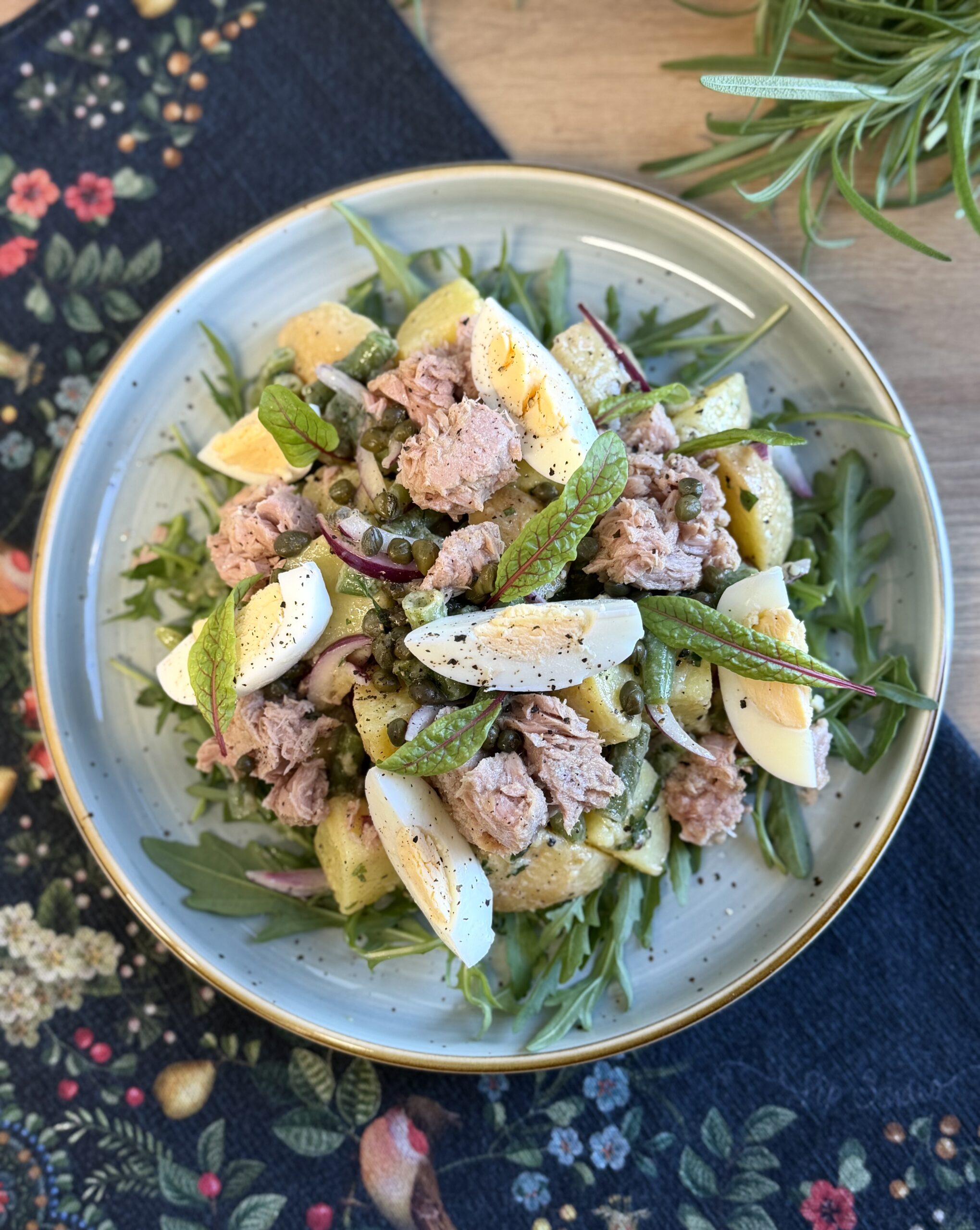 UUS! Nizza salat kg